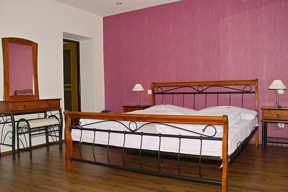 Hotel Radnice Liberec Dış mekan fotoğraf